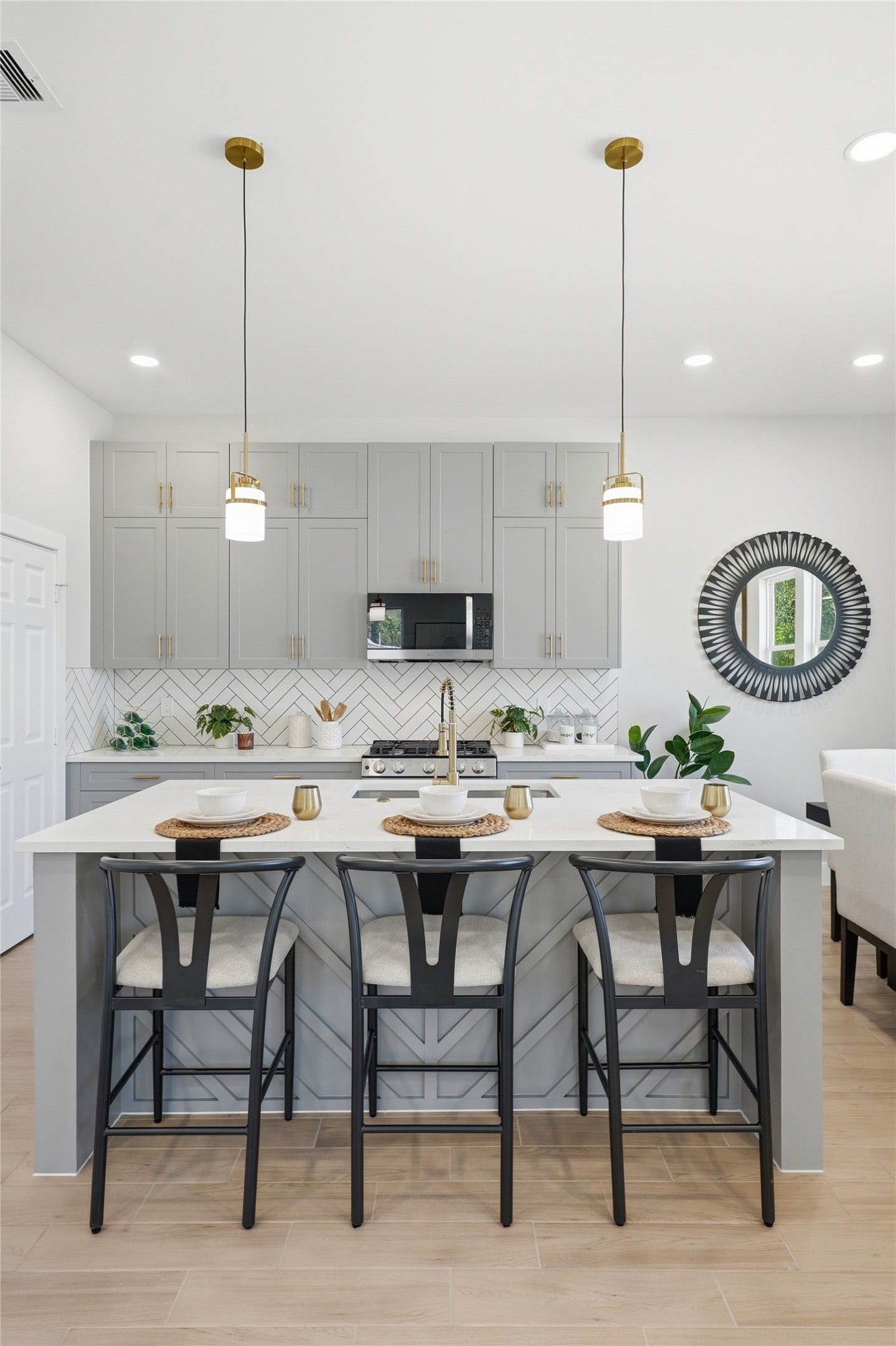 2306 Langley Road, Houston, TX 77093 2306 Langley Road, Houston, TX 77093