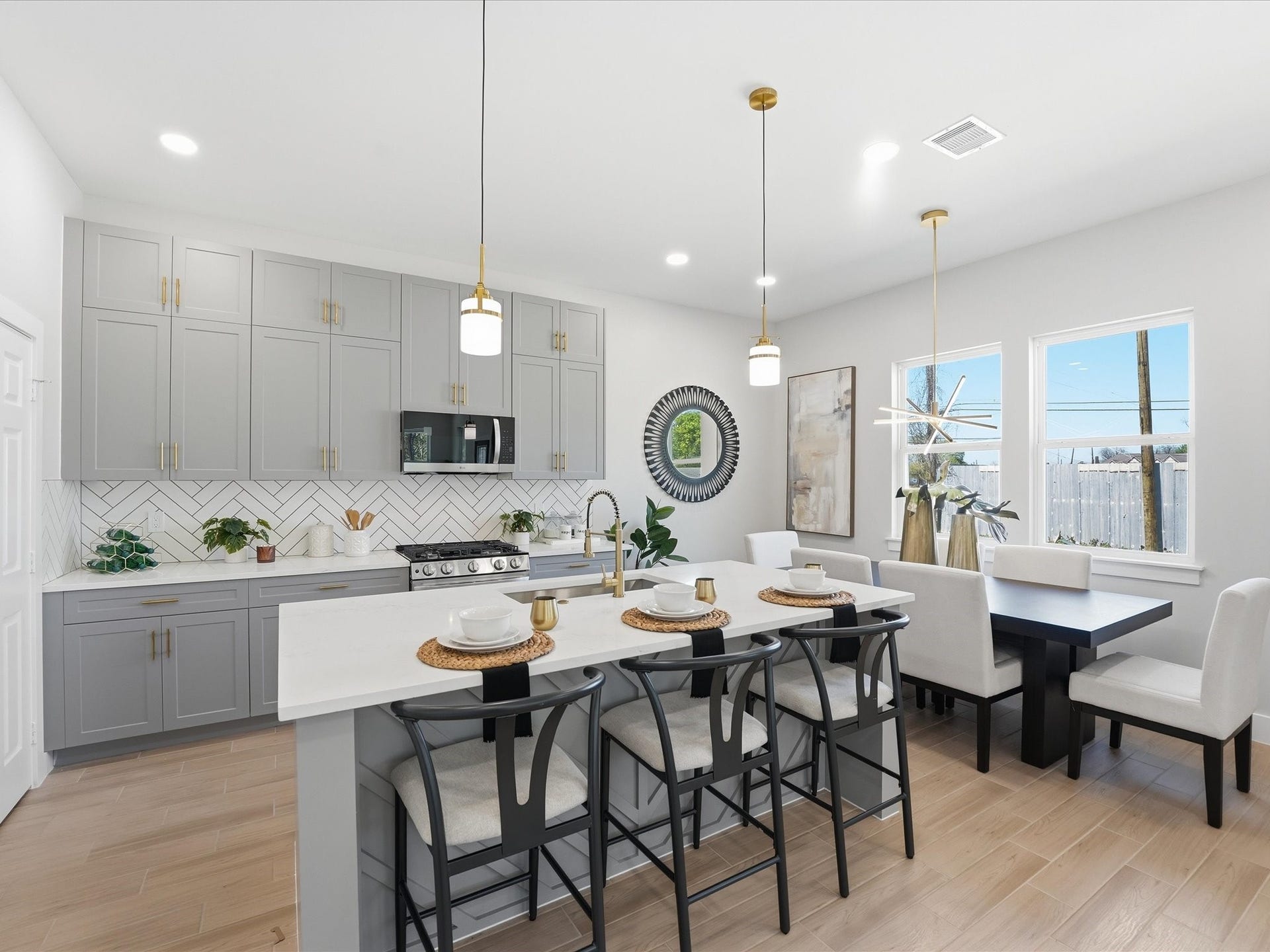 2306 Langley Road, Houston, TX 77093 2306 Langley Road, Houston, TX 77093