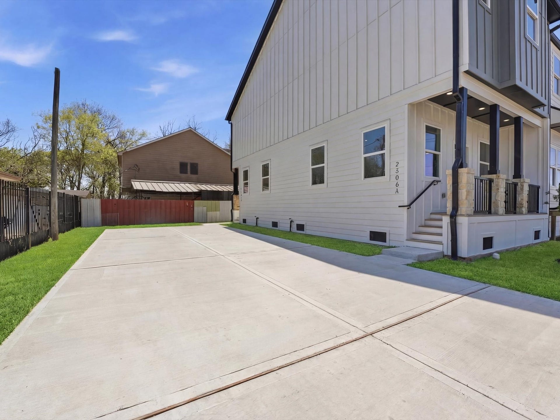 2306 Langley Road, Houston, TX 77093 Gated Parking for Residents