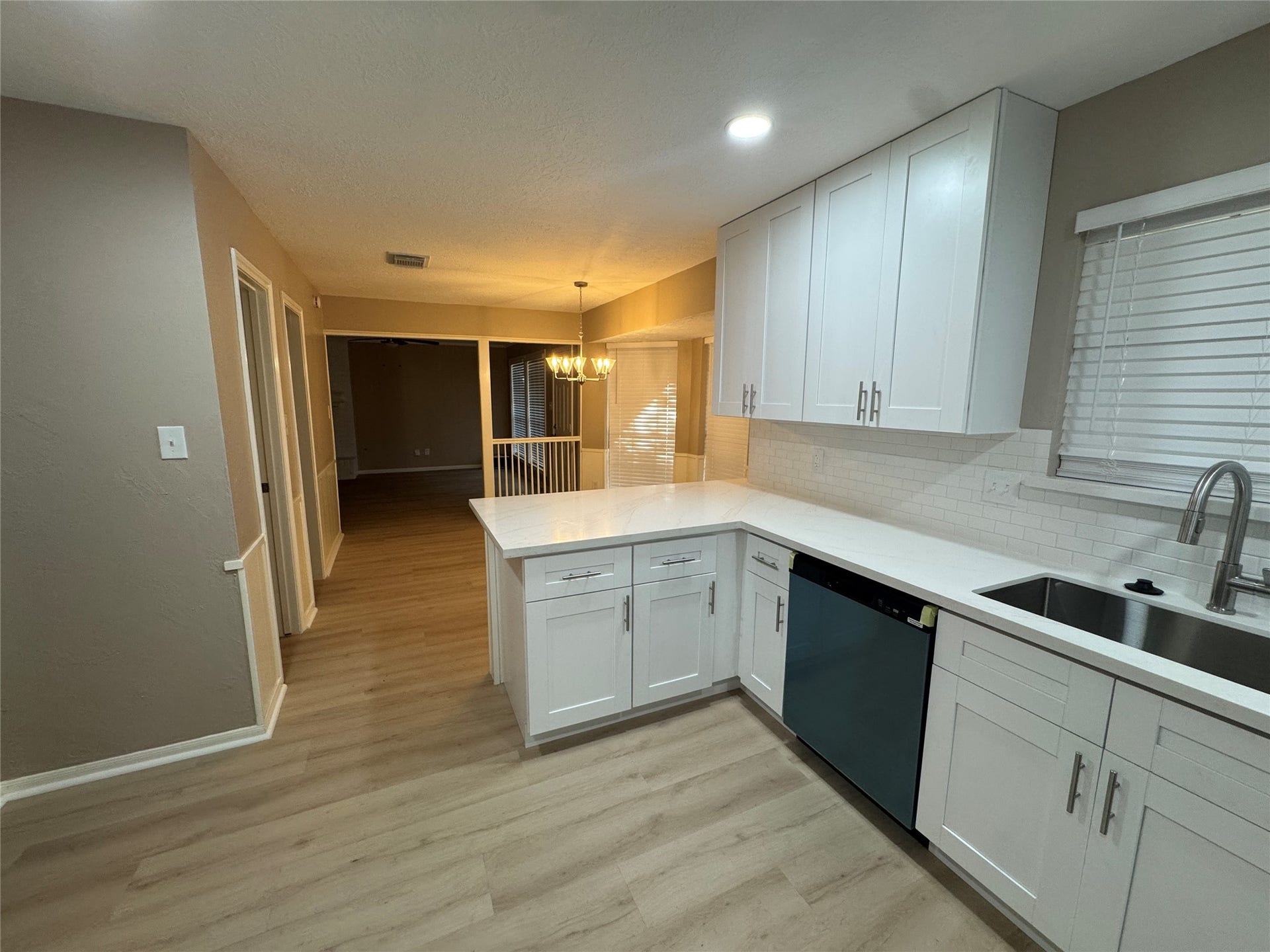 5310 Bryanhurst Lane, Spring, TX 77379 Open to the Breakfast Room and Family Room