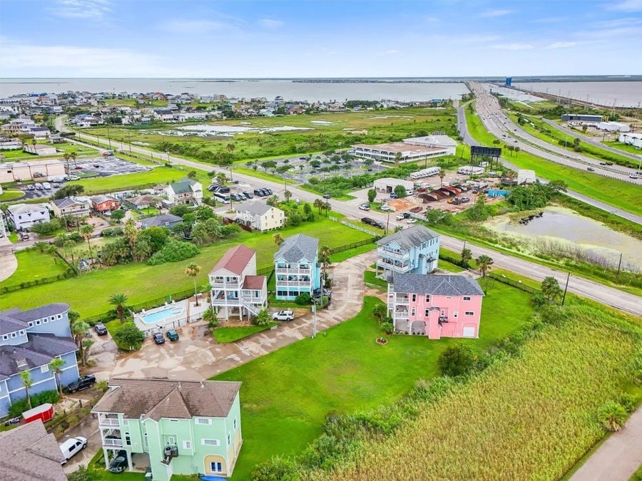 Property photo for 1010 Lillian Lane, Galveston, TX