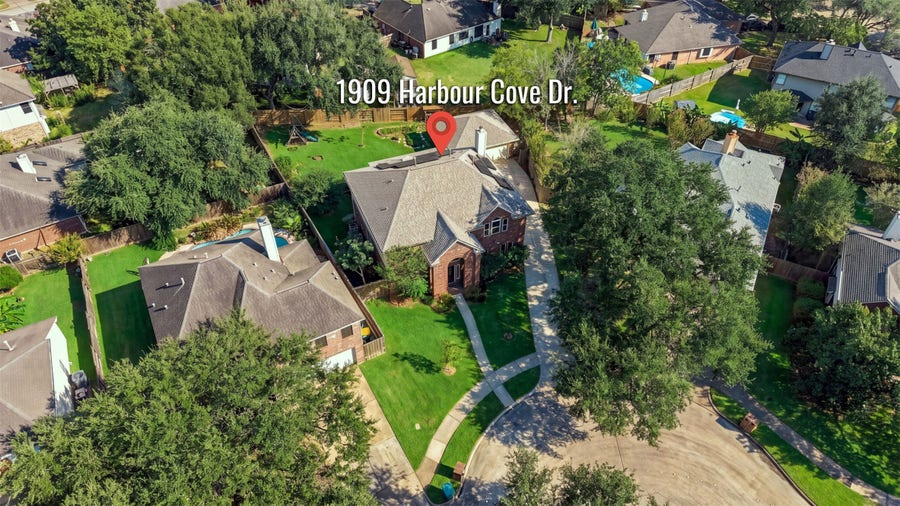 Property photo for 1909 Harbour Cove Drive, Seabrook, TX