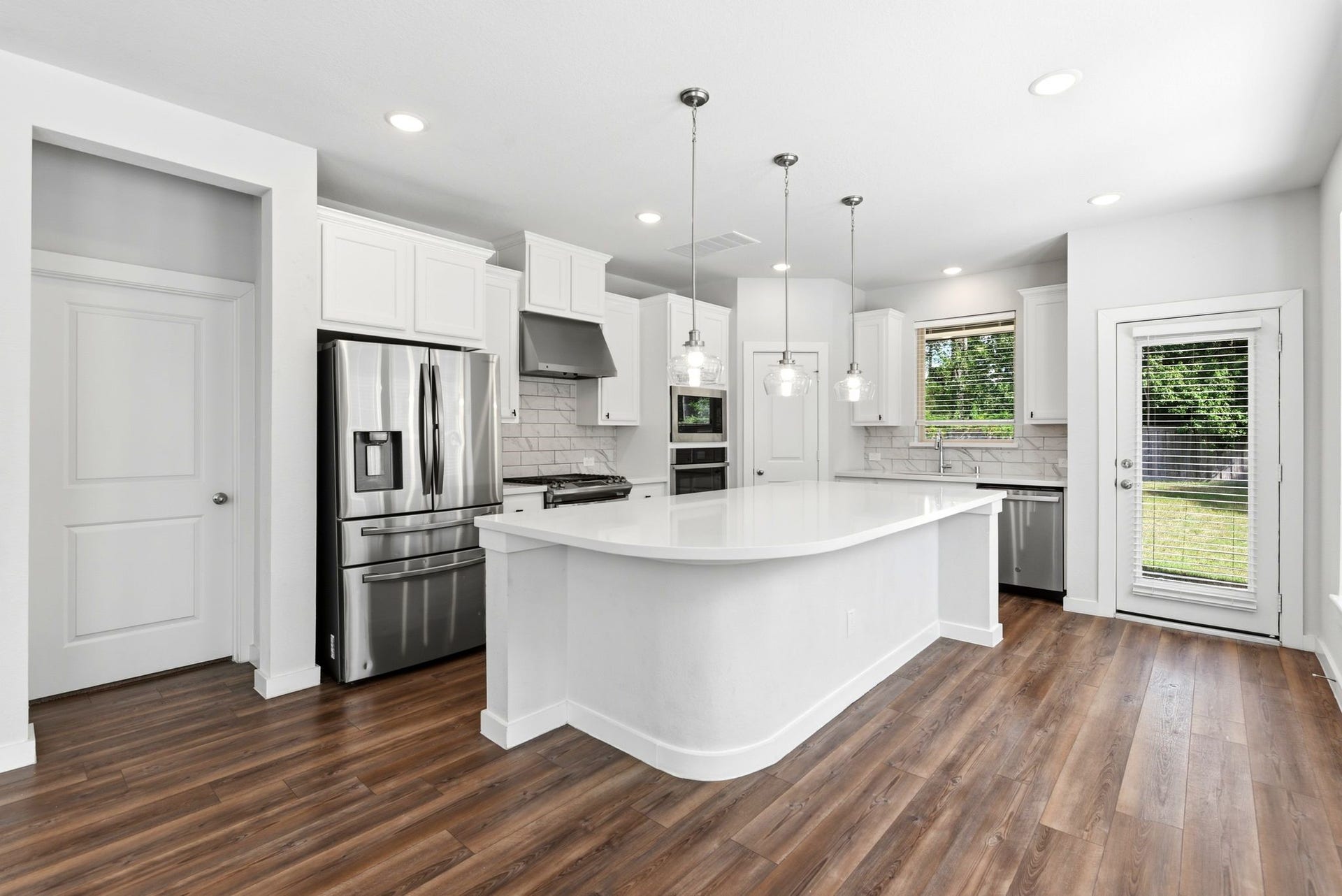 8017 Whisper Grove Drive, Magnolia, TX 77354 8017 Whisper Grove Drive, Magnolia, TX 77354