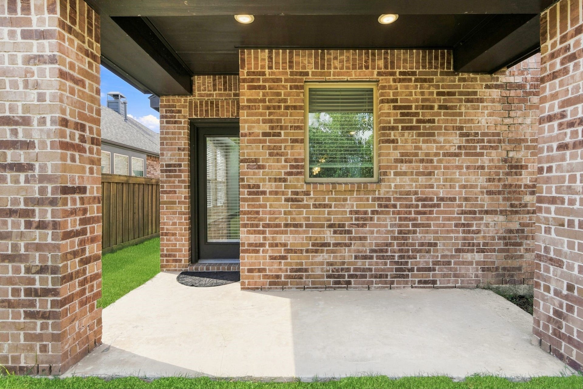 8017 Whisper Grove Drive, Magnolia, TX 77354 8017 Whisper Grove Drive, Magnolia, TX 77354
