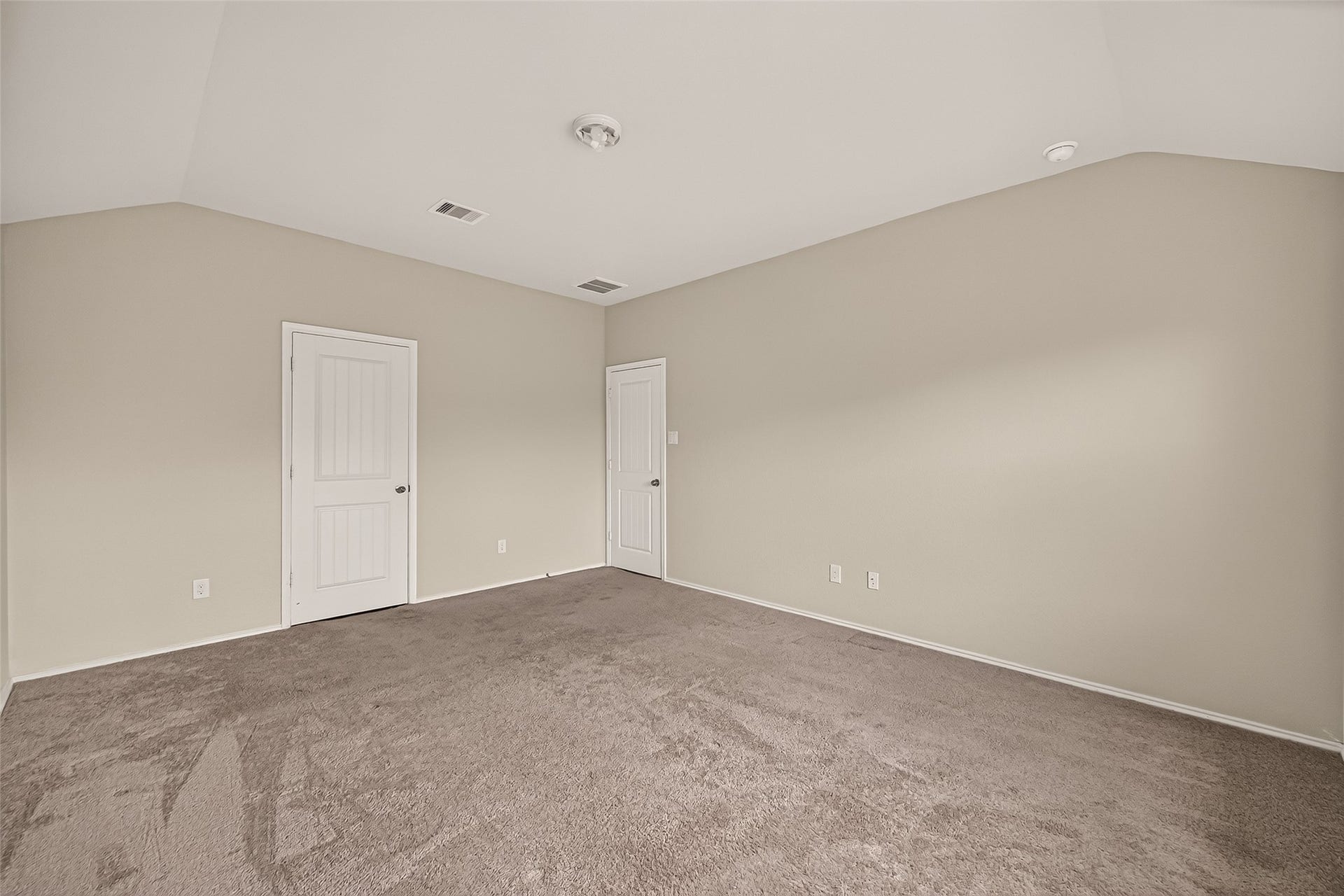 1714 Cooper Bluff Court, Rosenberg, TX 77469 Another view of the master bedroom.