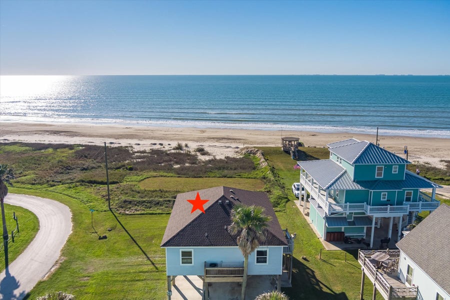 Property photo for 929 Bahama Drive, Crystal Beach, TX
