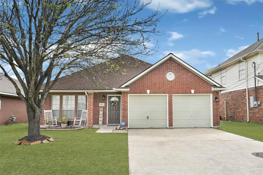 Property photo for 10812 Hartsook Street, Houston, TX