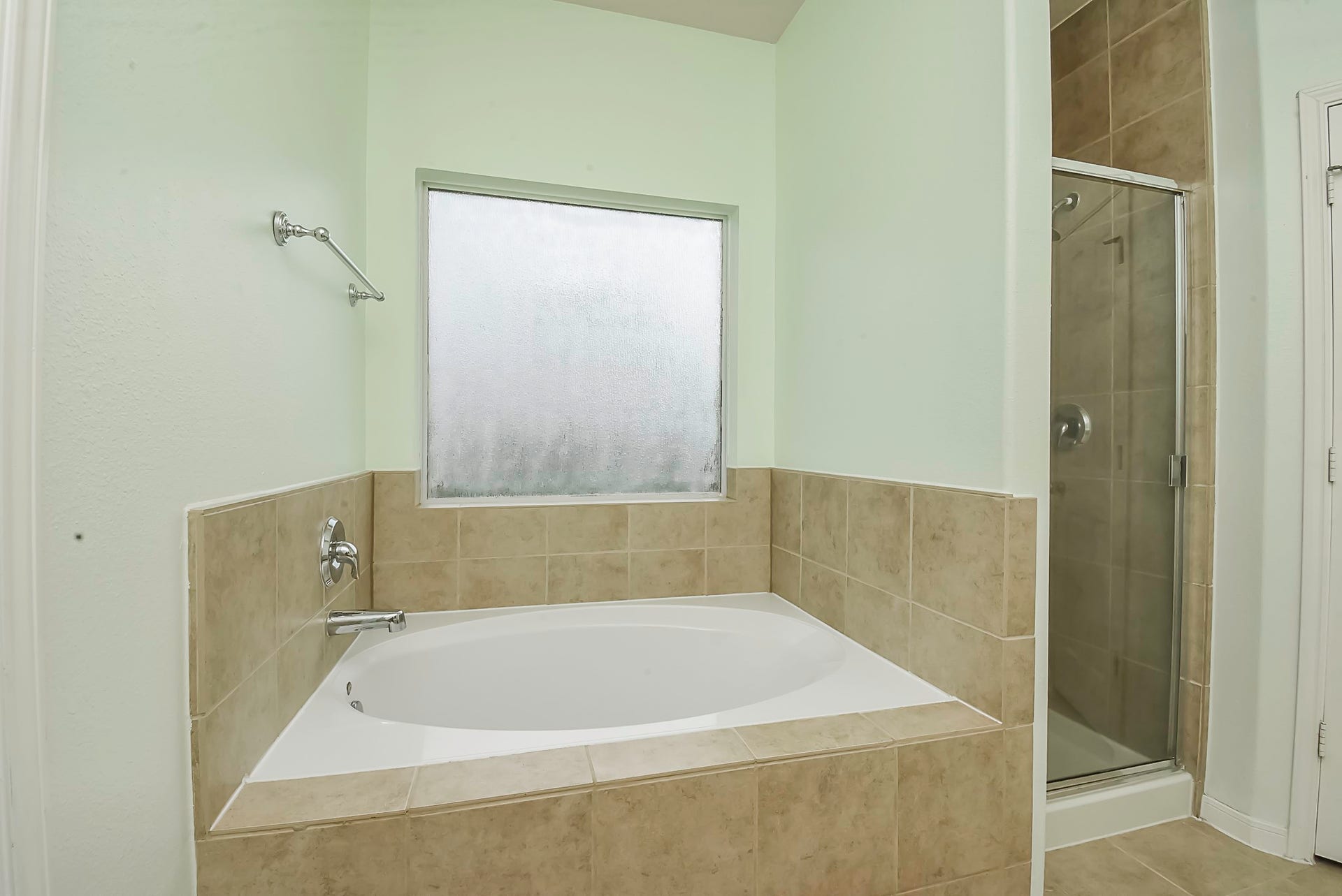 3615 Morning Gale Lane, Katy, TX 77494 Relax in the soaking tub, complete with a separate walk-in shower.