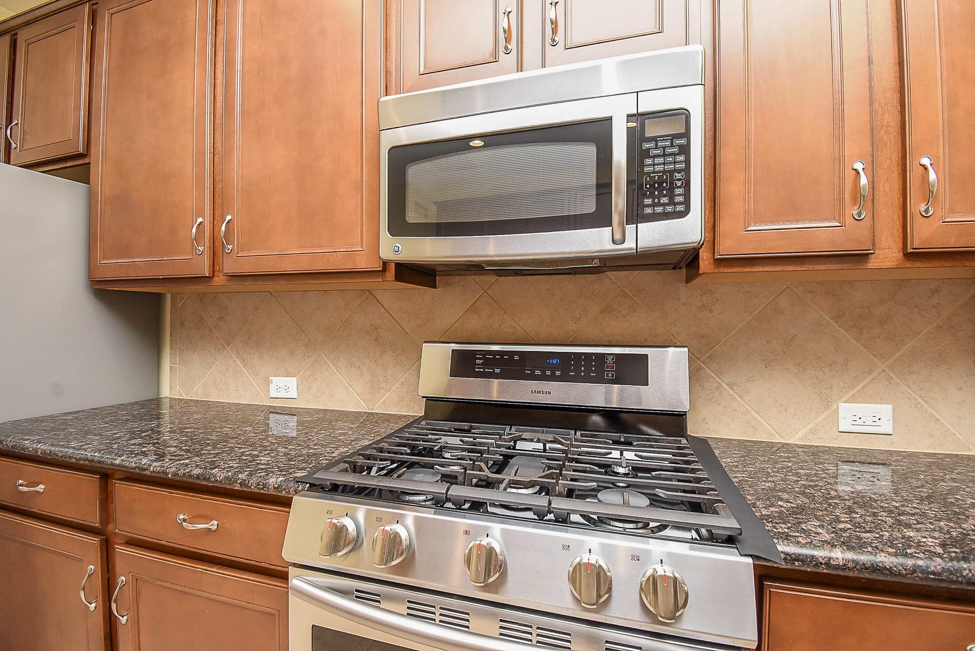 3615 Morning Gale Lane, Katy, TX 77494 View of the stainless steel appliances and abundant counter space.