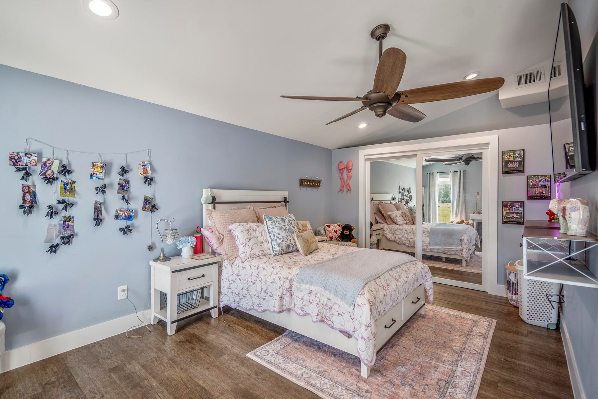 Additional bedroom