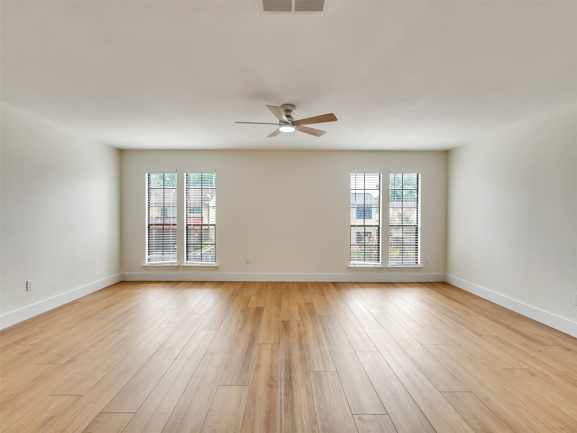4223 Glen Avon Drive, Pasadena, TX 77505 4223 Glen Avon Drive, Pasadena, TX 77505