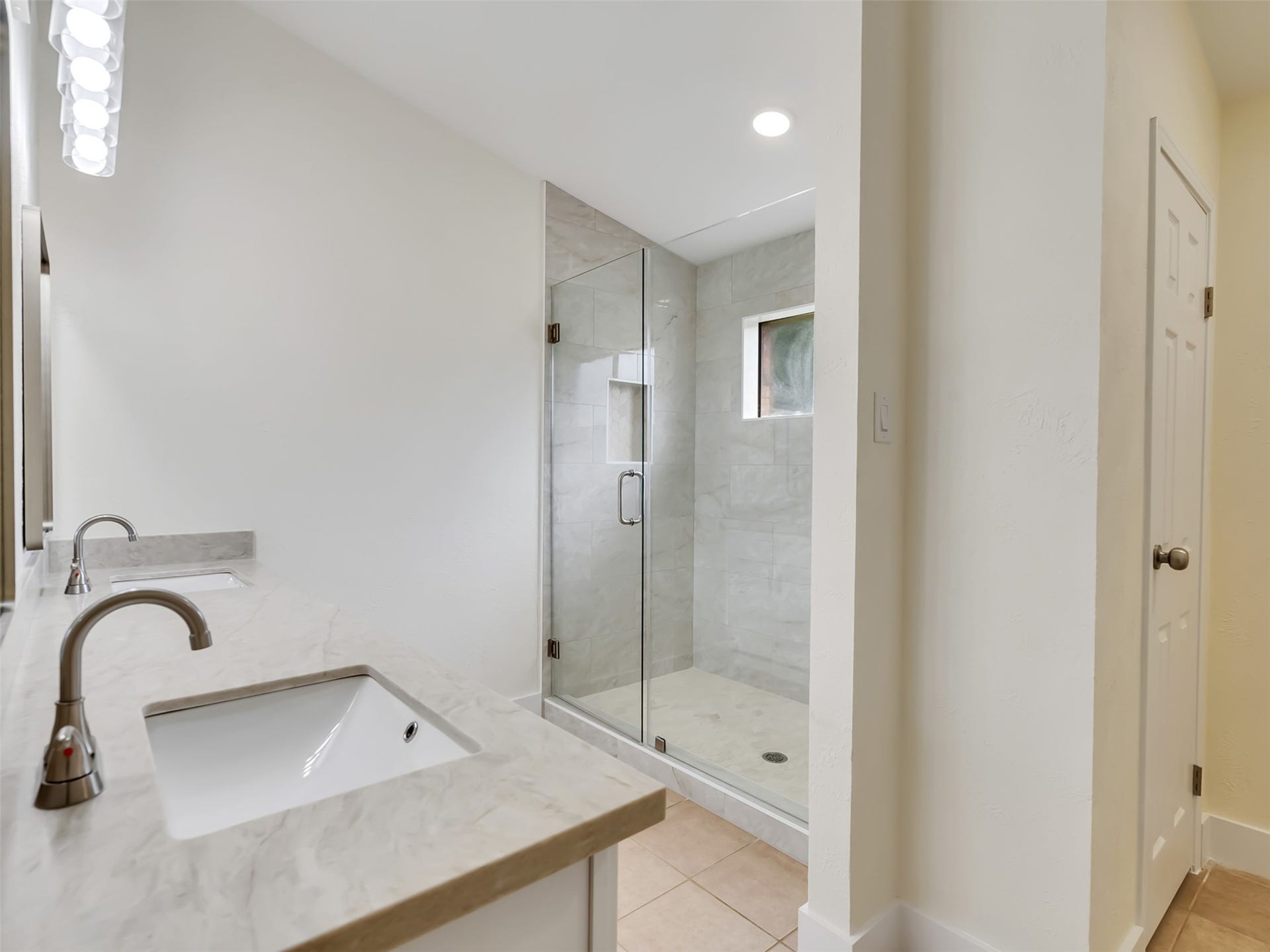 4223 Glen Avon Drive, Pasadena, TX 77505 4223 Glen Avon Drive, Pasadena, TX 77505