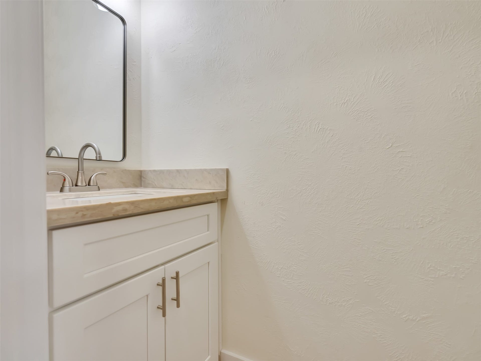 4223 Glen Avon Drive, Pasadena, TX 77505 4223 Glen Avon Drive, Pasadena, TX 77505