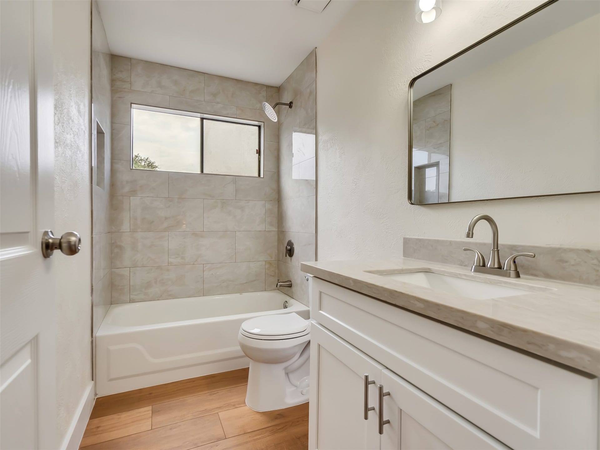 4223 Glen Avon Drive, Pasadena, TX 77505 4223 Glen Avon Drive, Pasadena, TX 77505