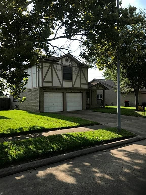 Property photo for 8414 Grand Knolls Drive, Houston, TX