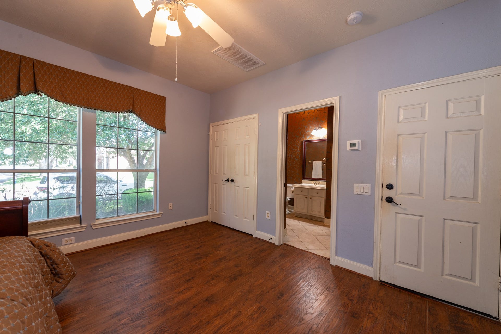 24922 Cinco Manor Lane, Katy, TX 77494 Another view of the casita showing its private exterior entrance, closet and direct access to a full bath.