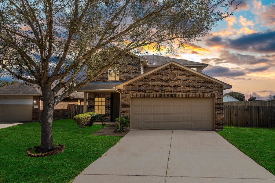 Property photo for 1102 Pecos Pass Drive, Richmond, TX
