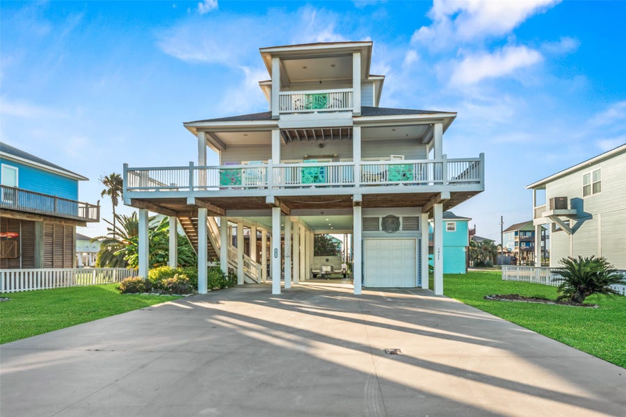 Property photo for 1977 Avenue I, Crystal Beach, TX