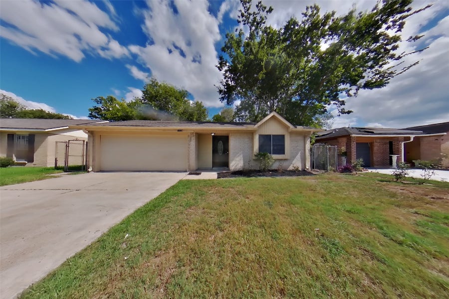 Property photo for 12119 Fawnway Drive, Houston, TX