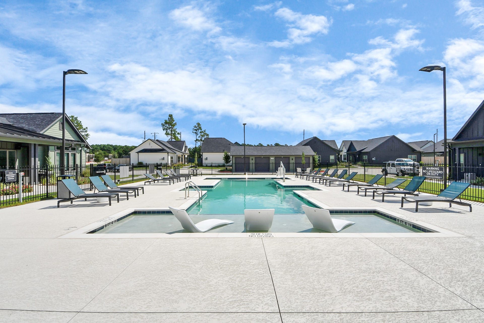 7711 Longmire Road, #97, Conroe, TX 77304 Enjoy an abundance of Amenities:Resort-Style Pool w/Sundeck Ledge&Outdoor Lounge Areas w/Grilling area,Gaming Lawn,Pickleball Court,Quaint Dog Park for your fur babies!24/7 Fitness Center w/Kids Play Zone area.Stunning Clubhouse w/Caf/Lounge.Playground Area.Electric Vehicle Charging Stations!