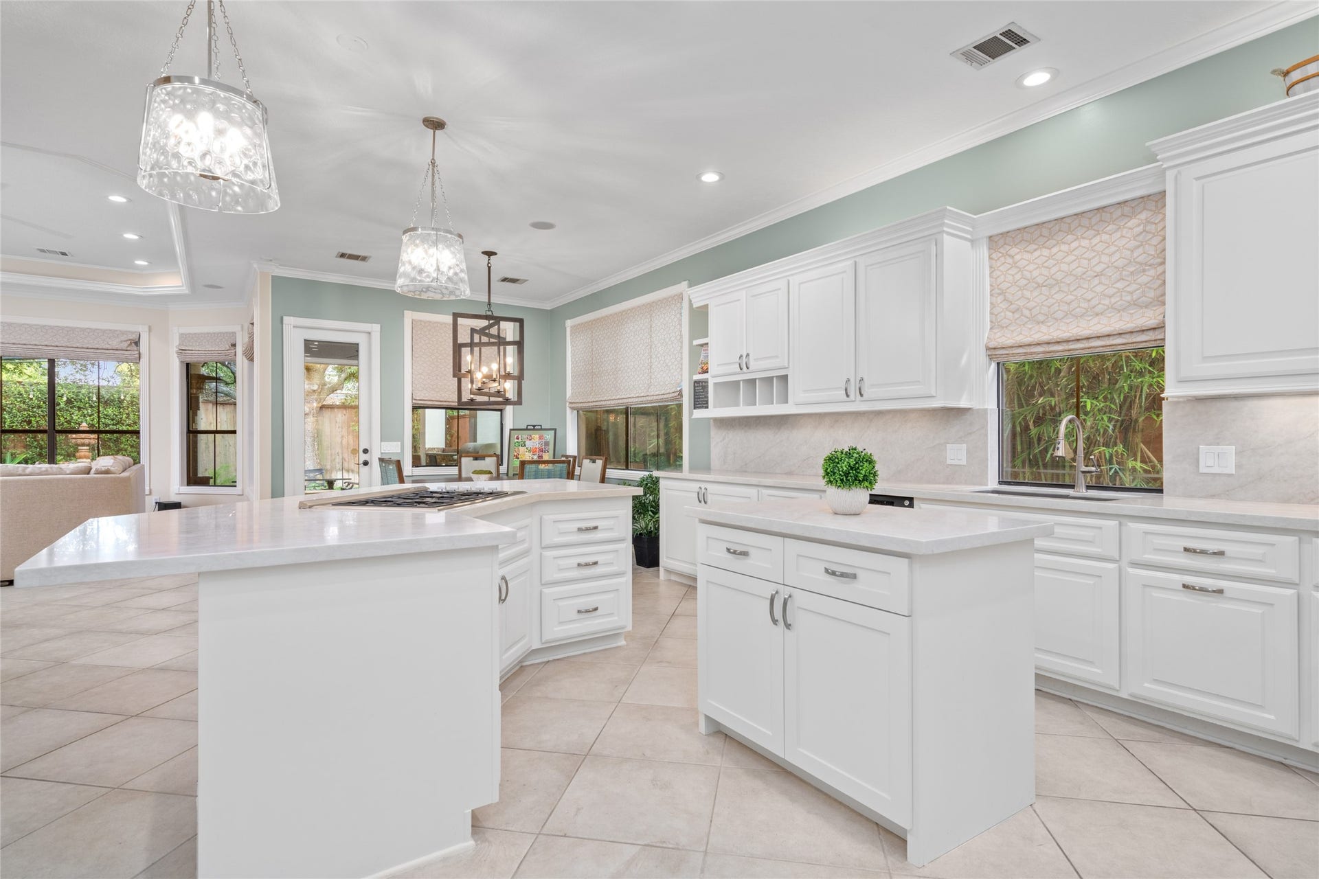 4502 Merrie Lane, Bellaire, TX 77401
