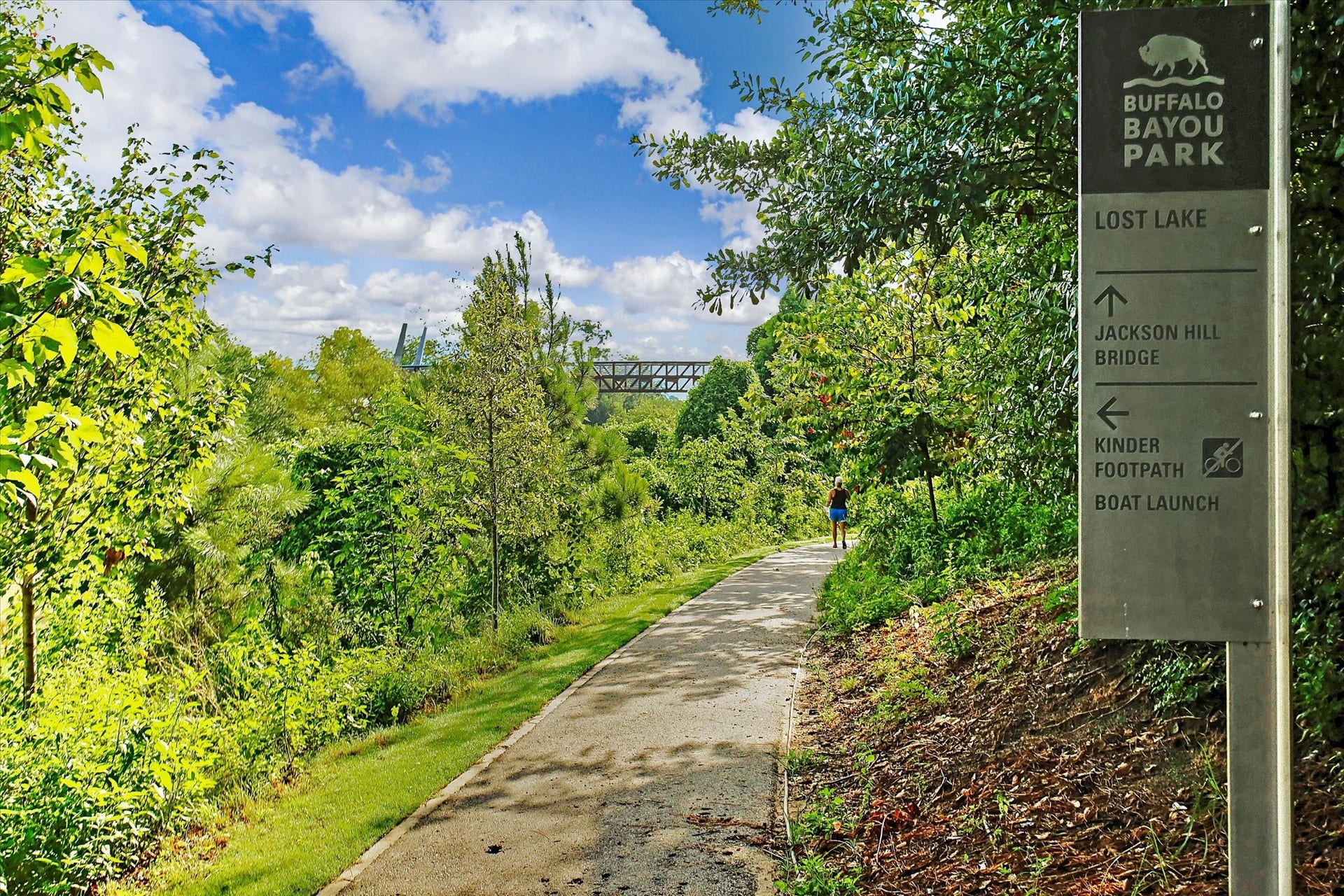 1008 Marconi Street, #A, Houston, TX 77019 Steps from parks, trails, restaurants, retail and MORE!