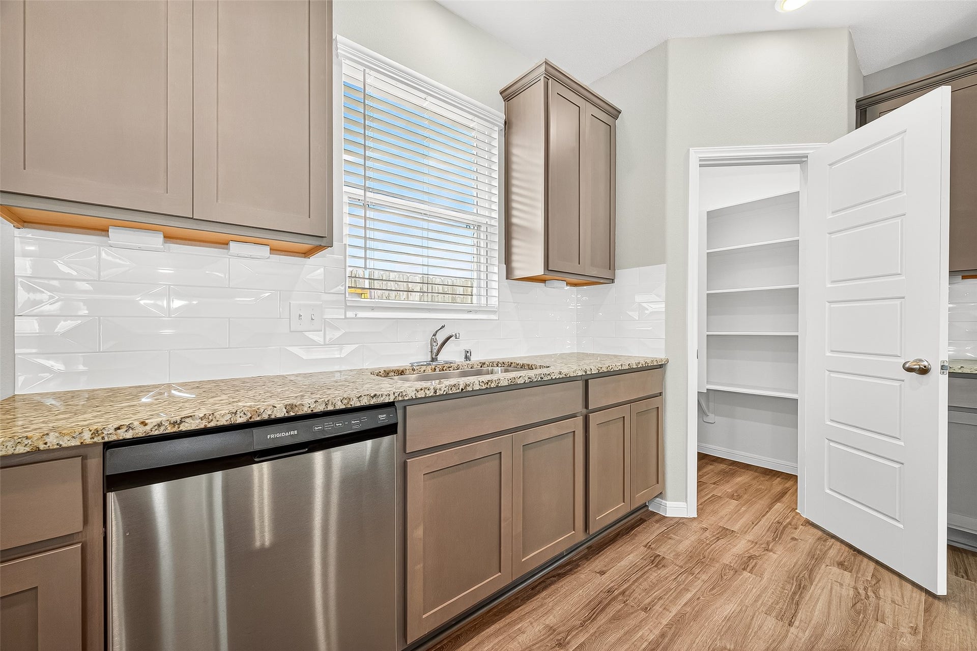 9987 Enclave Grove Street, Willis, TX 77318 9987 Enclave Grove Street, Willis, TX 77318