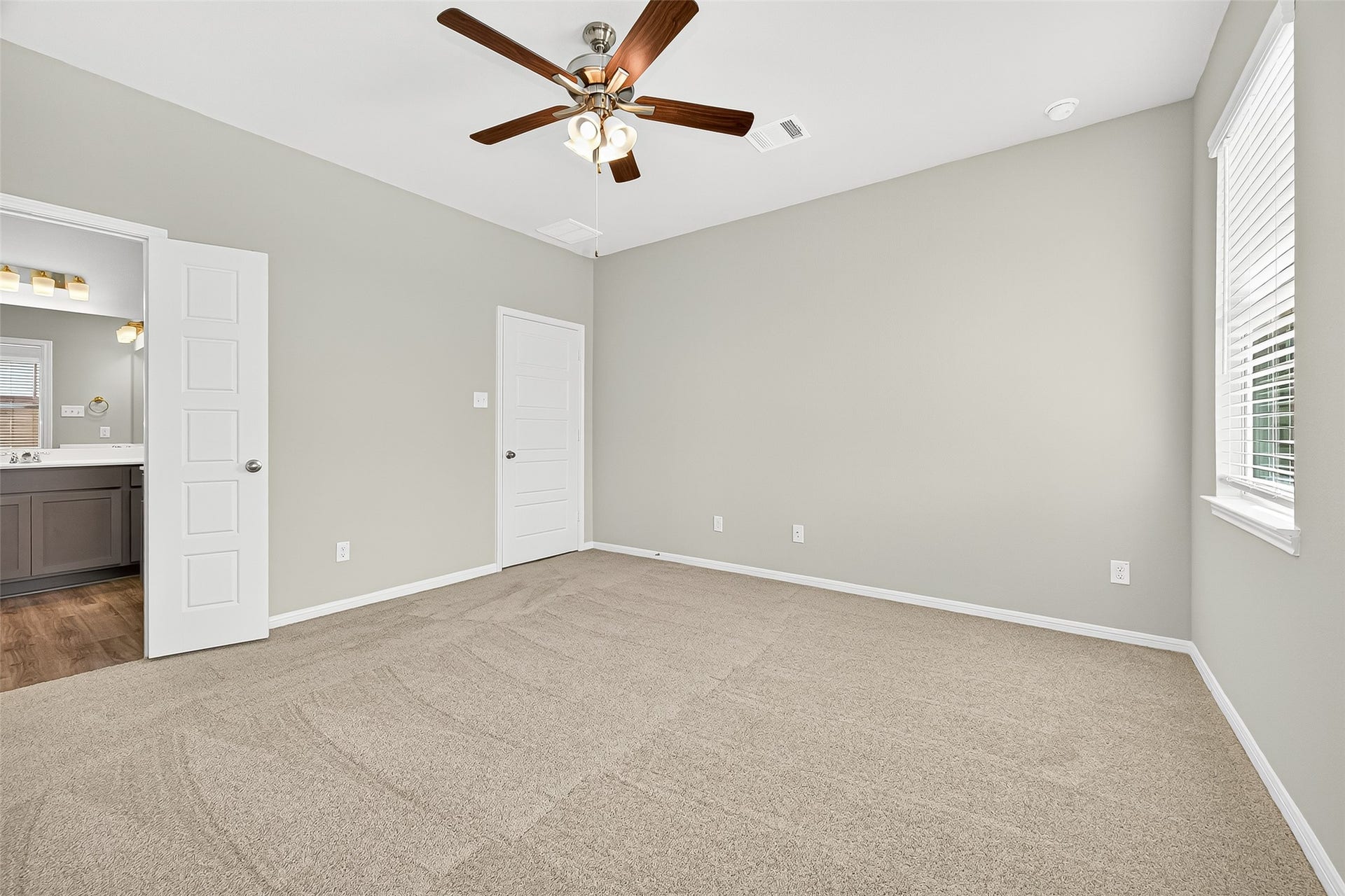 9987 Enclave Grove Street, Willis, TX 77318 9987 Enclave Grove Street, Willis, TX 77318