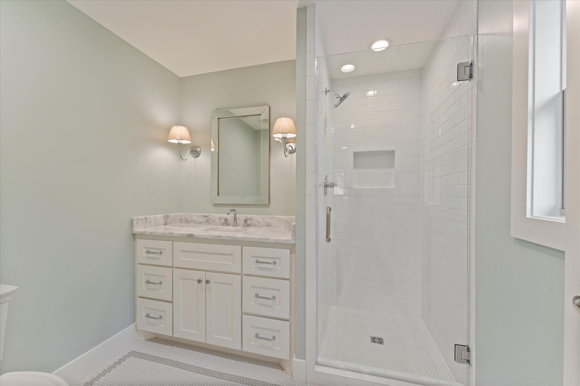 Upstairs Bathroom 1