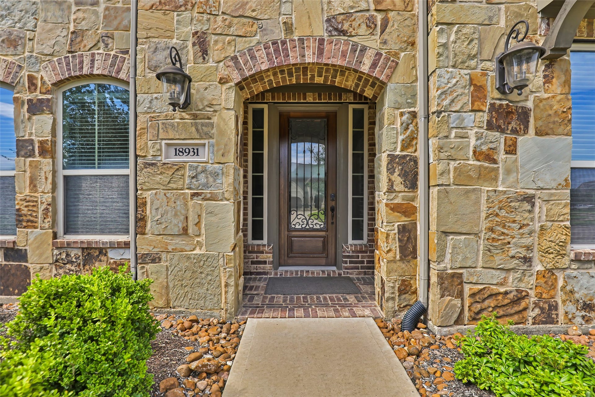 18931 Wild Thornberry Drive, Tomball, TX 77377 Beautiful stone exterior