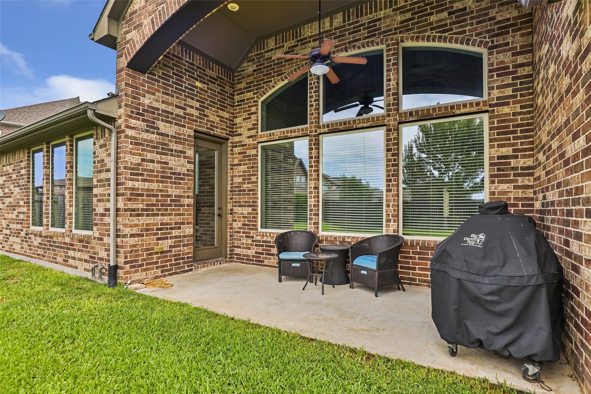 18931 Wild Thornberry Drive, Tomball, TX 77377 Covered patio