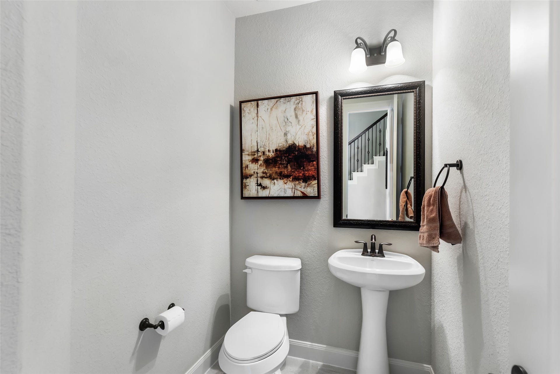 18931 Wild Thornberry Drive, Tomball, TX 77377 Half bathroom on 1st floor