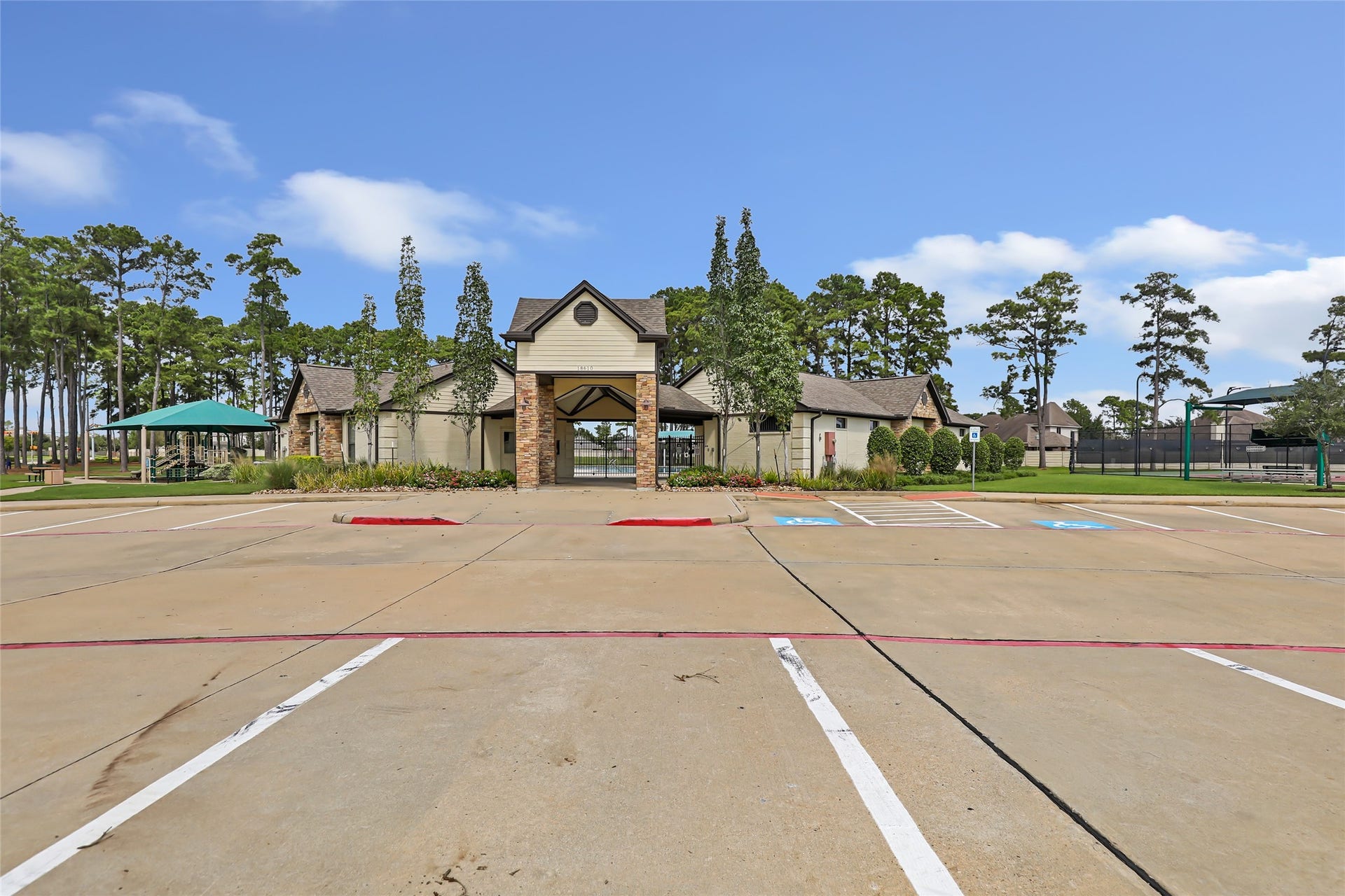 18931 Wild Thornberry Drive, Tomball, TX 77377 18931 Wild Thornberry Drive, Tomball, TX 77377