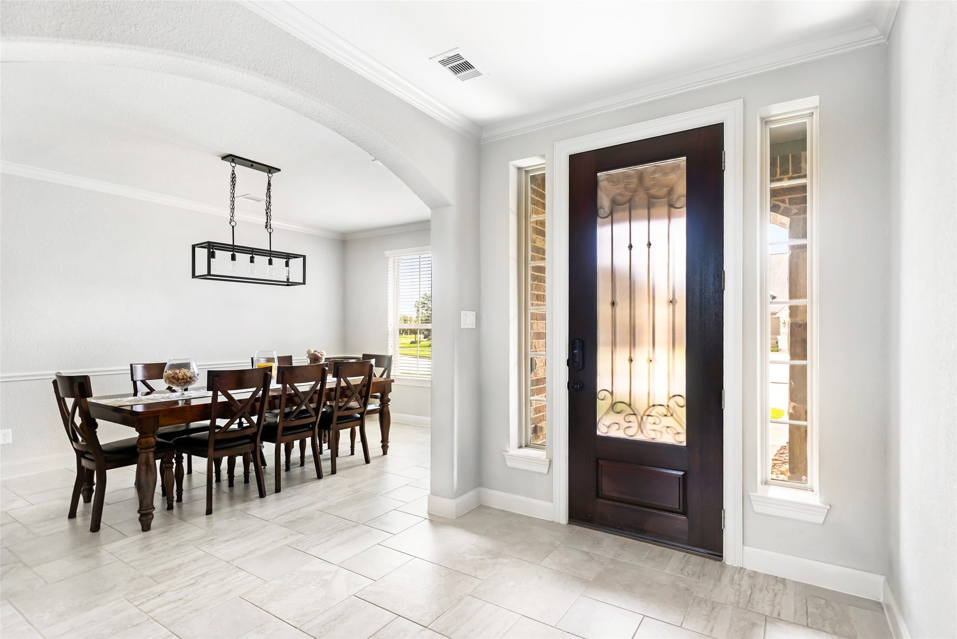 18931 Wild Thornberry Drive, Tomball, TX 77377 Front entry way