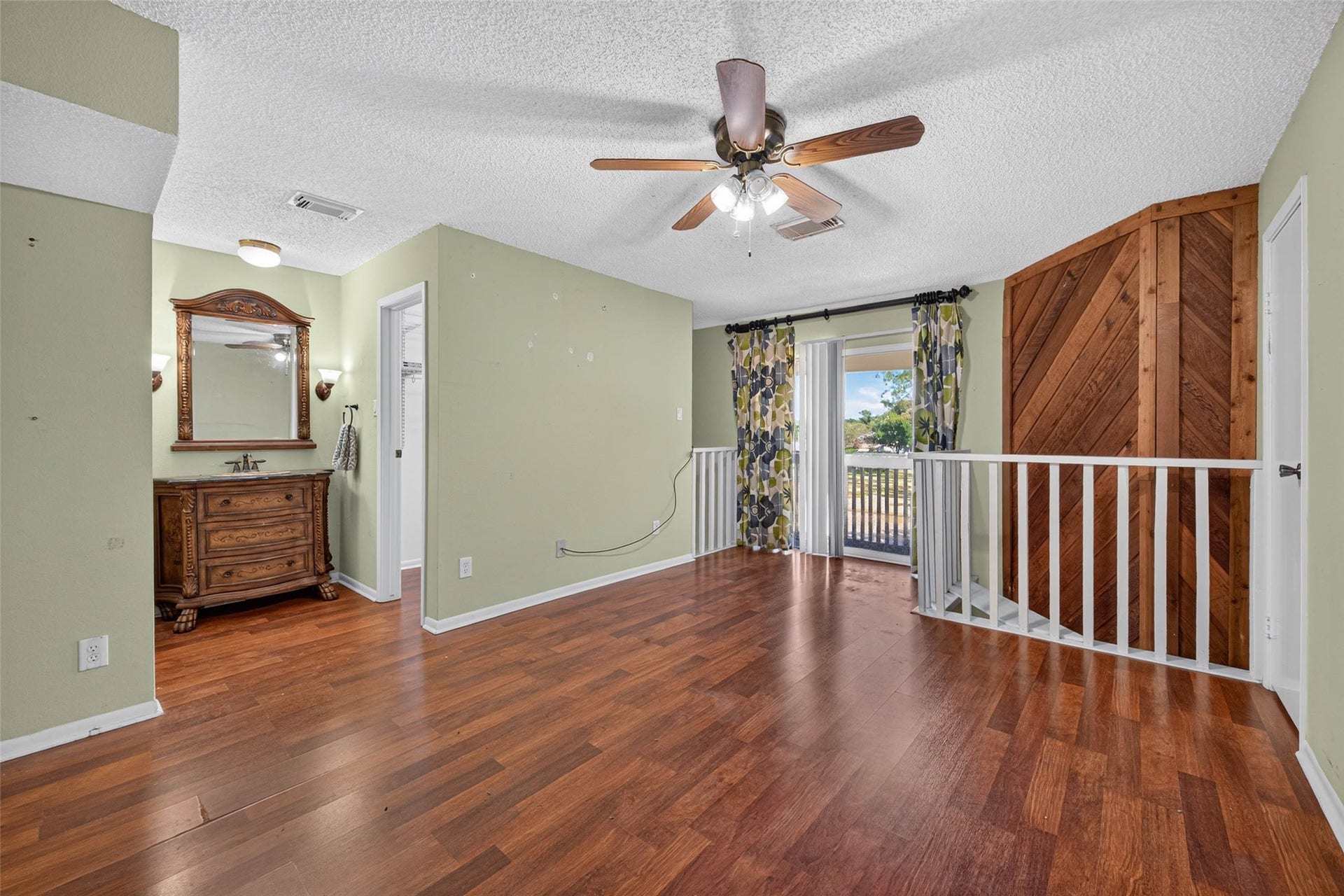 1900 Bay Area Boulevard, #160, Houston, TX 77058