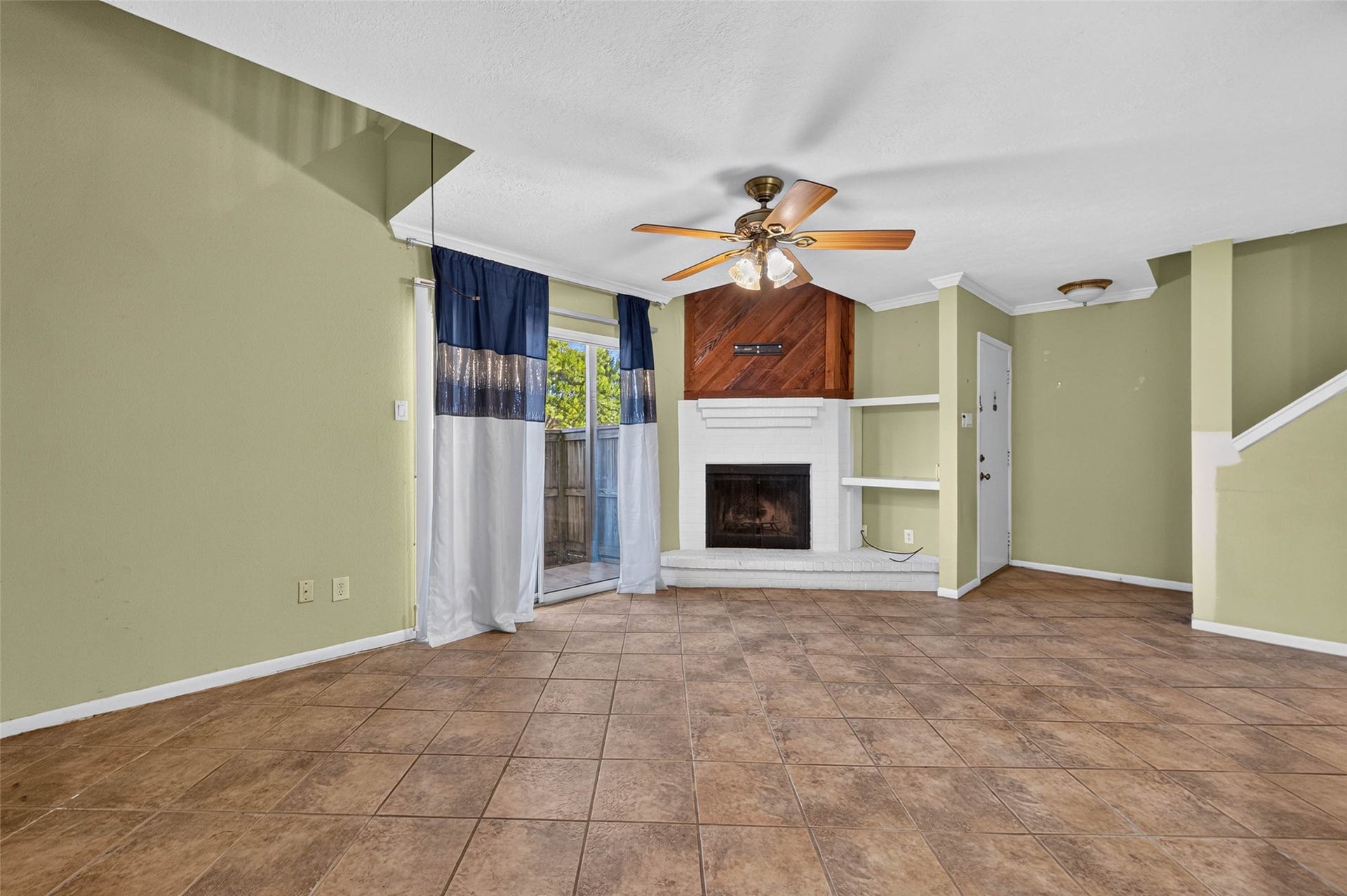 1900 Bay Area Boulevard, #160, Houston, TX 77058