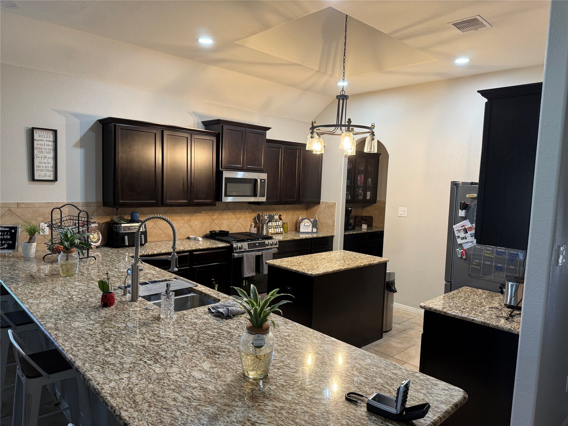 9255 SILVER BACK TRAIL, Conroe, TX 77303 9255 SILVER BACK TRAIL, Conroe, TX 77303