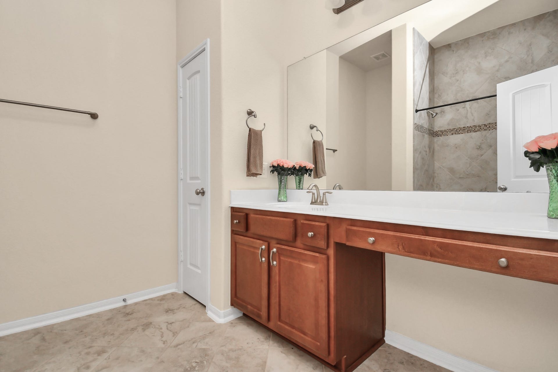 1122 Boxwood Place, Friendswood, TX 77546 1122 Boxwood Place, Friendswood, TX 77546