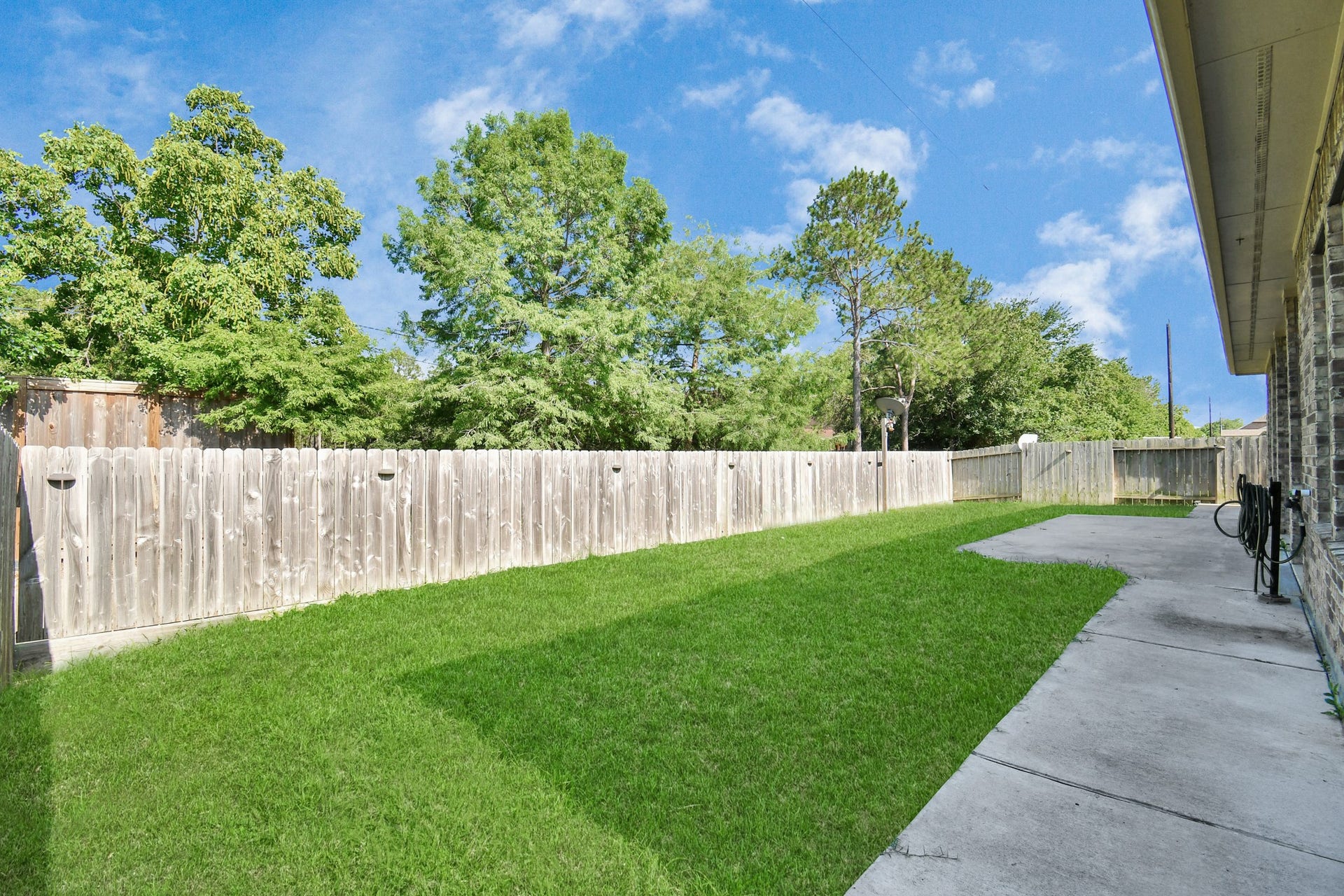 1122 Boxwood Place, Friendswood, TX 77546 1122 Boxwood Place, Friendswood, TX 77546