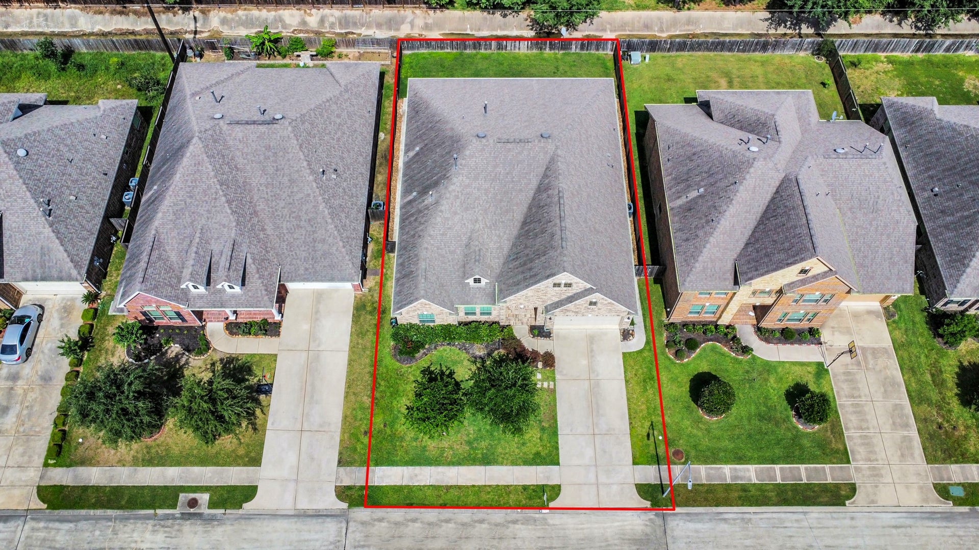 1122 Boxwood Place, Friendswood, TX 77546 1122 Boxwood Place, Friendswood, TX 77546