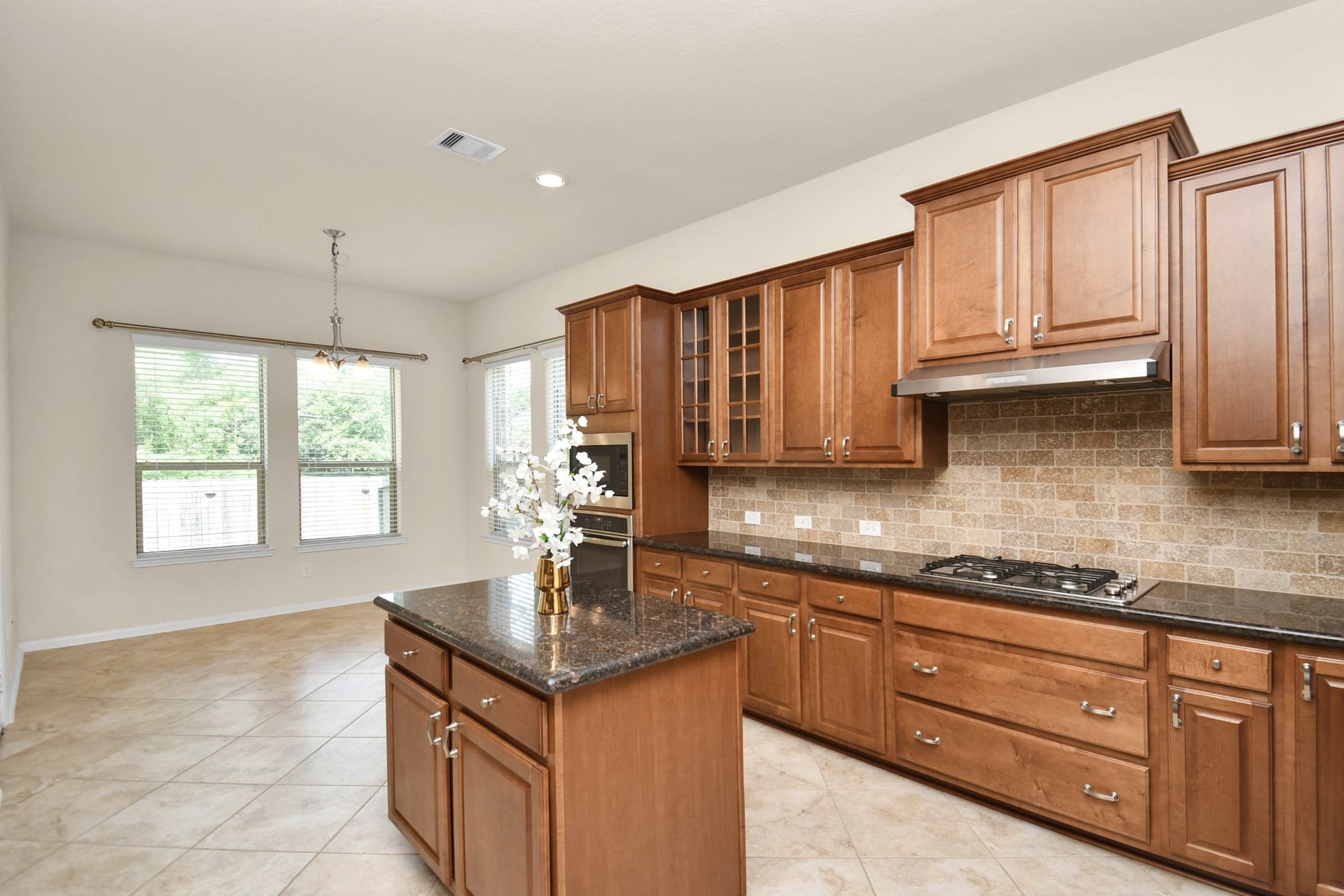 1122 Boxwood Place, Friendswood, TX 77546 1122 Boxwood Place, Friendswood, TX 77546