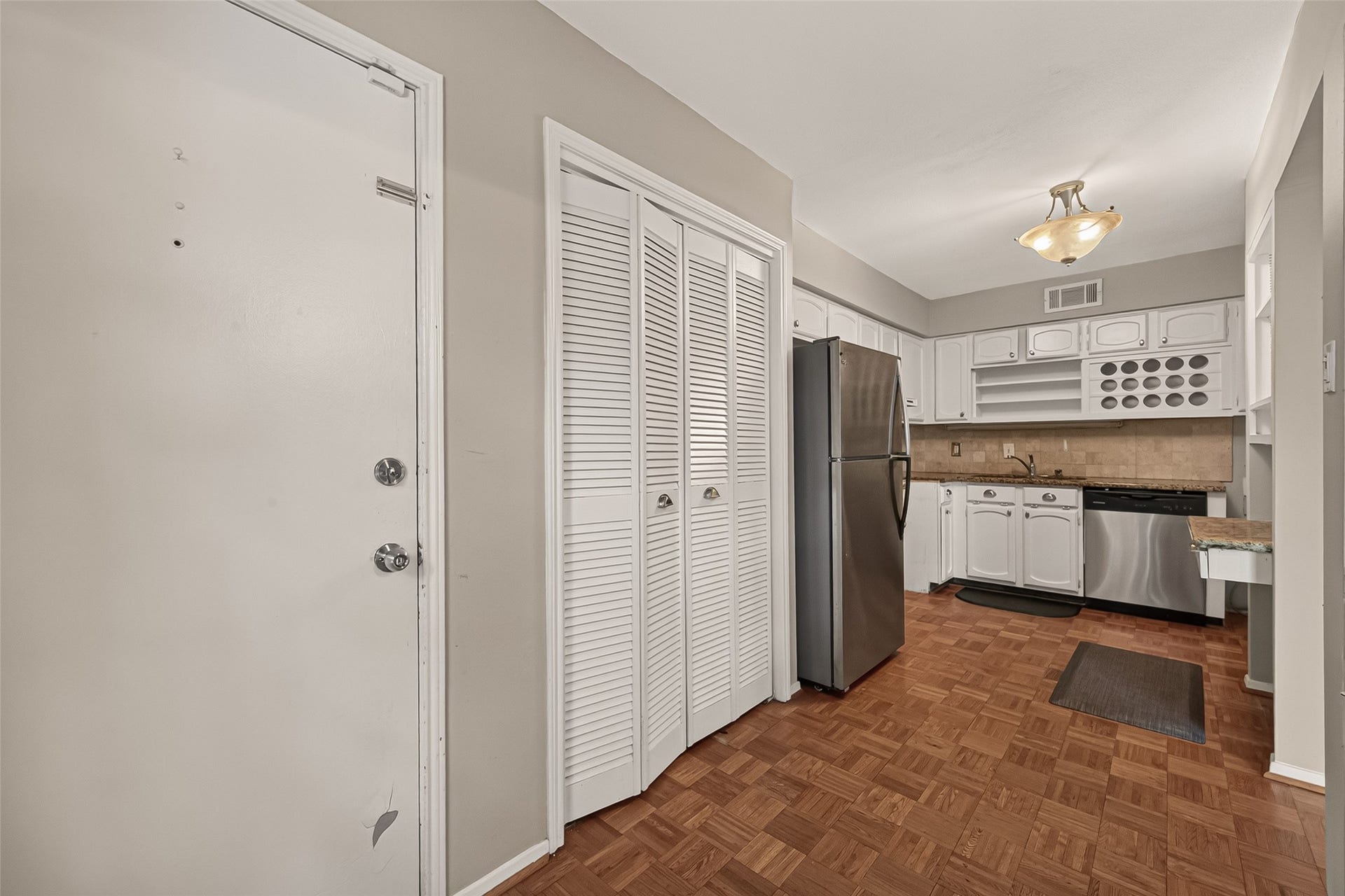 408 N Post Oak Lane, #408, Houston, TX 77024
