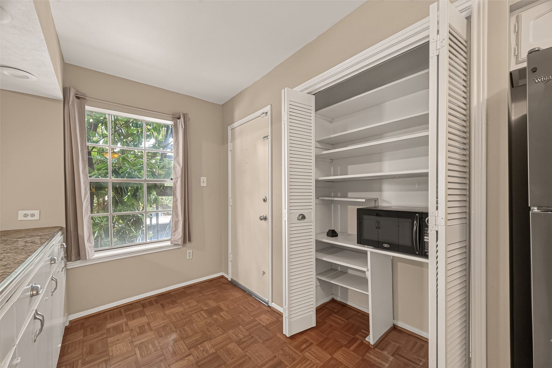 408 N Post Oak Lane, #408, Houston, TX 77024