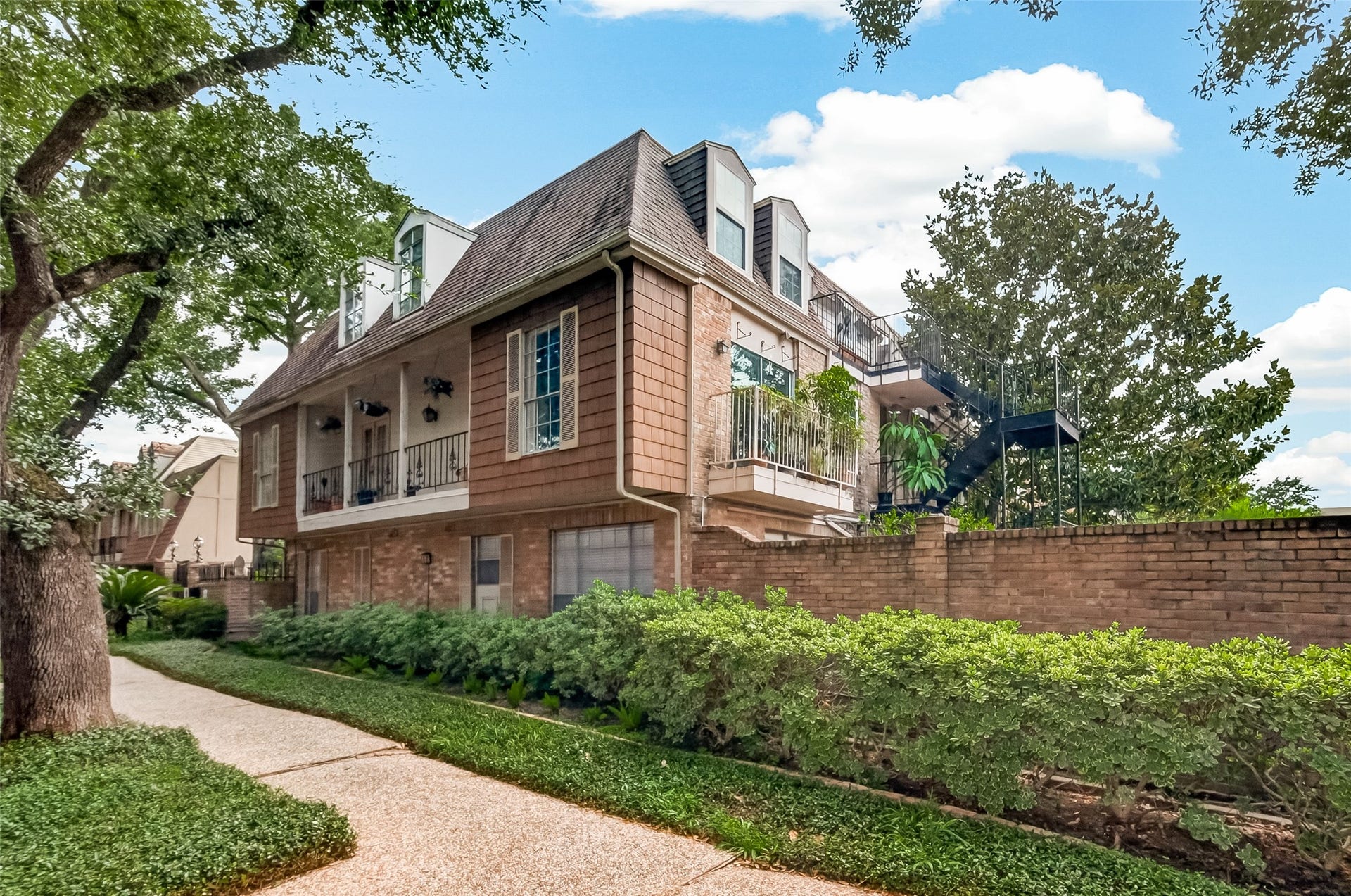 408 N Post Oak Lane, #408, Houston, TX 77024