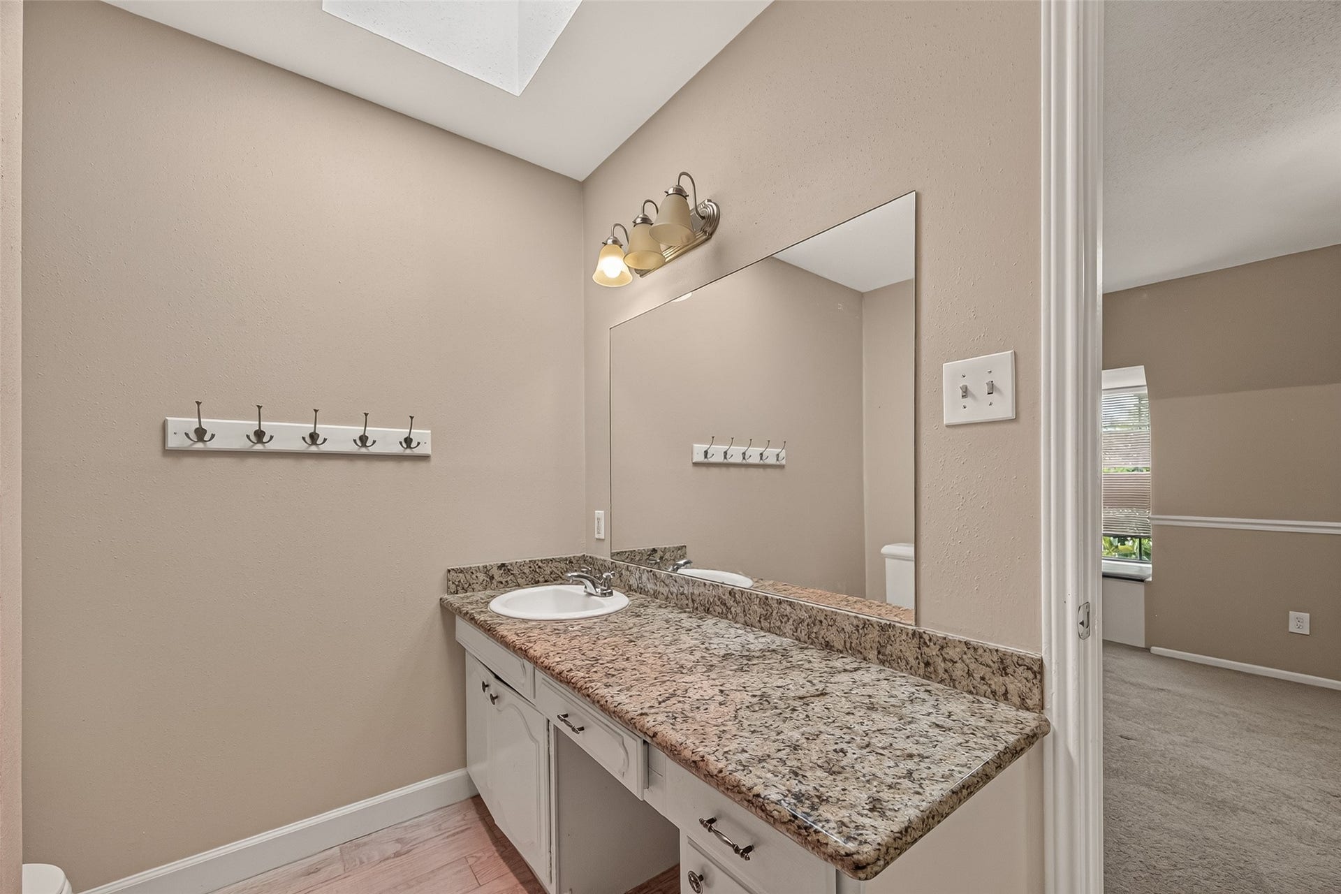 408 N Post Oak Lane, #408, Houston, TX 77024