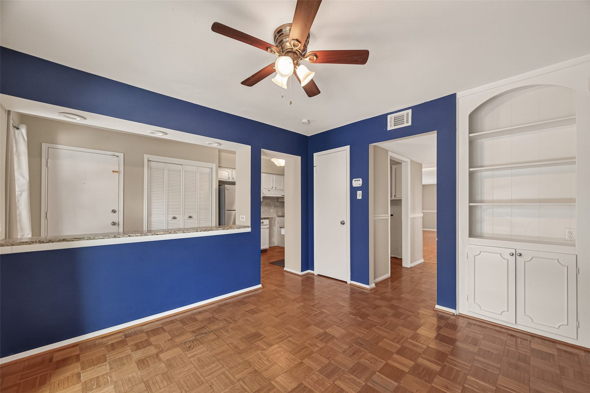408 N Post Oak Lane, #408, Houston, TX 77024