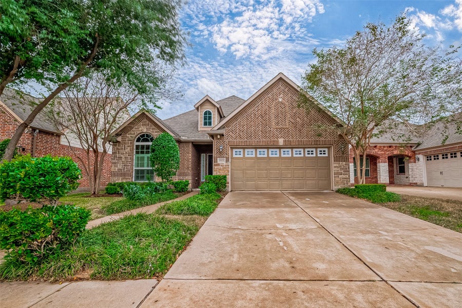 Property photo for 1611 Ralston Branch Way, Sugar Land, TX