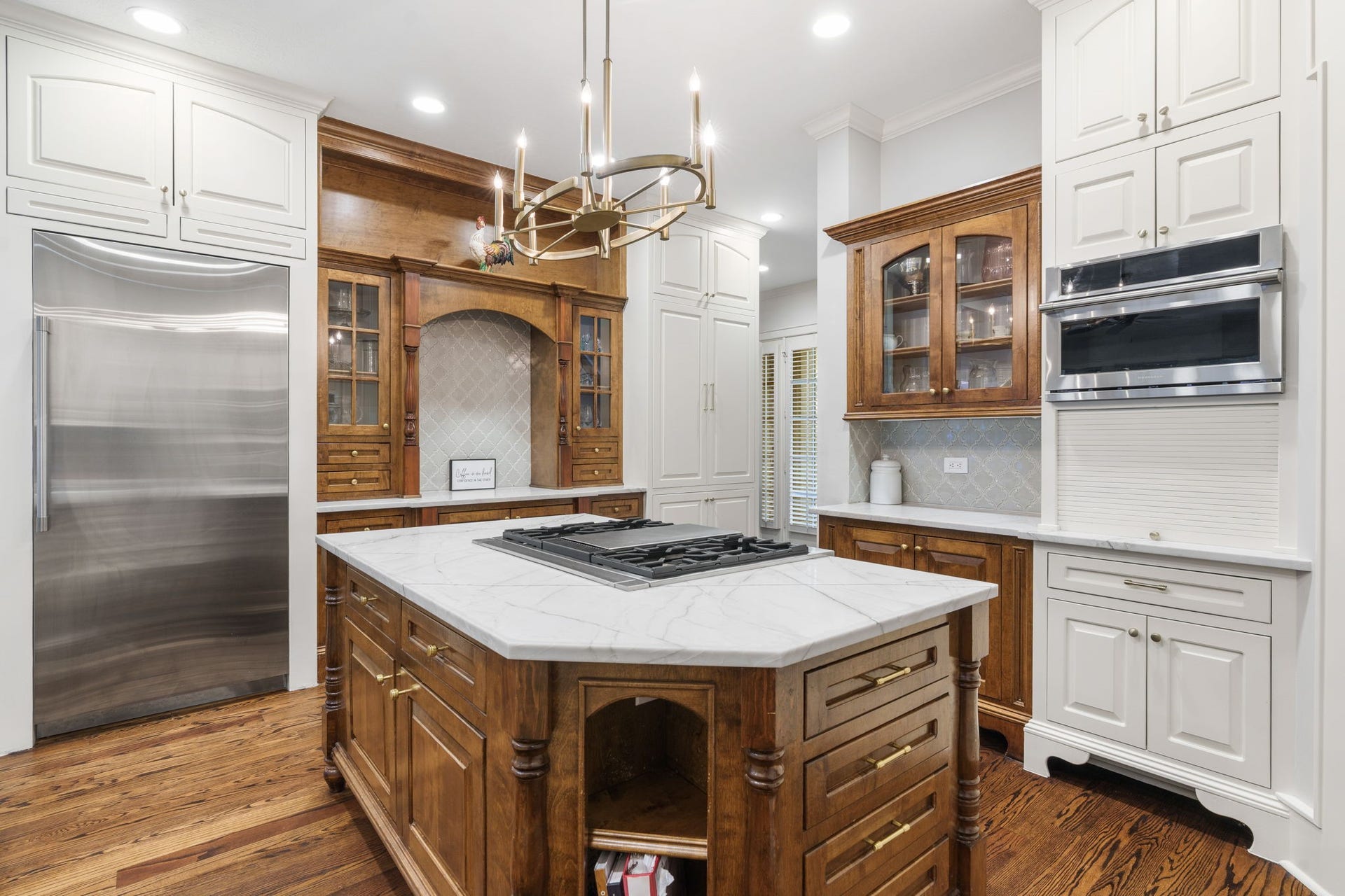 186 Sentinel Point Court, The Woodlands, TX 77382 186 Sentinel Point Court, The Woodlands, TX 77382