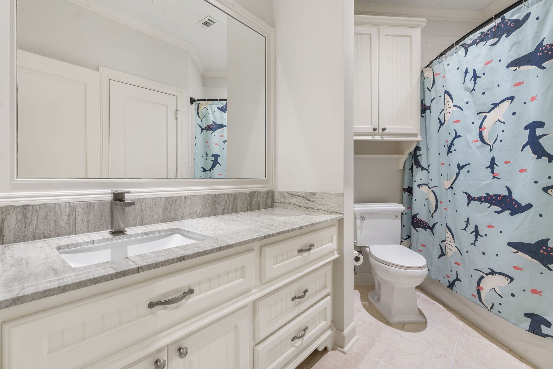 186 Sentinel Point Court, The Woodlands, TX 77382 186 Sentinel Point Court, The Woodlands, TX 77382