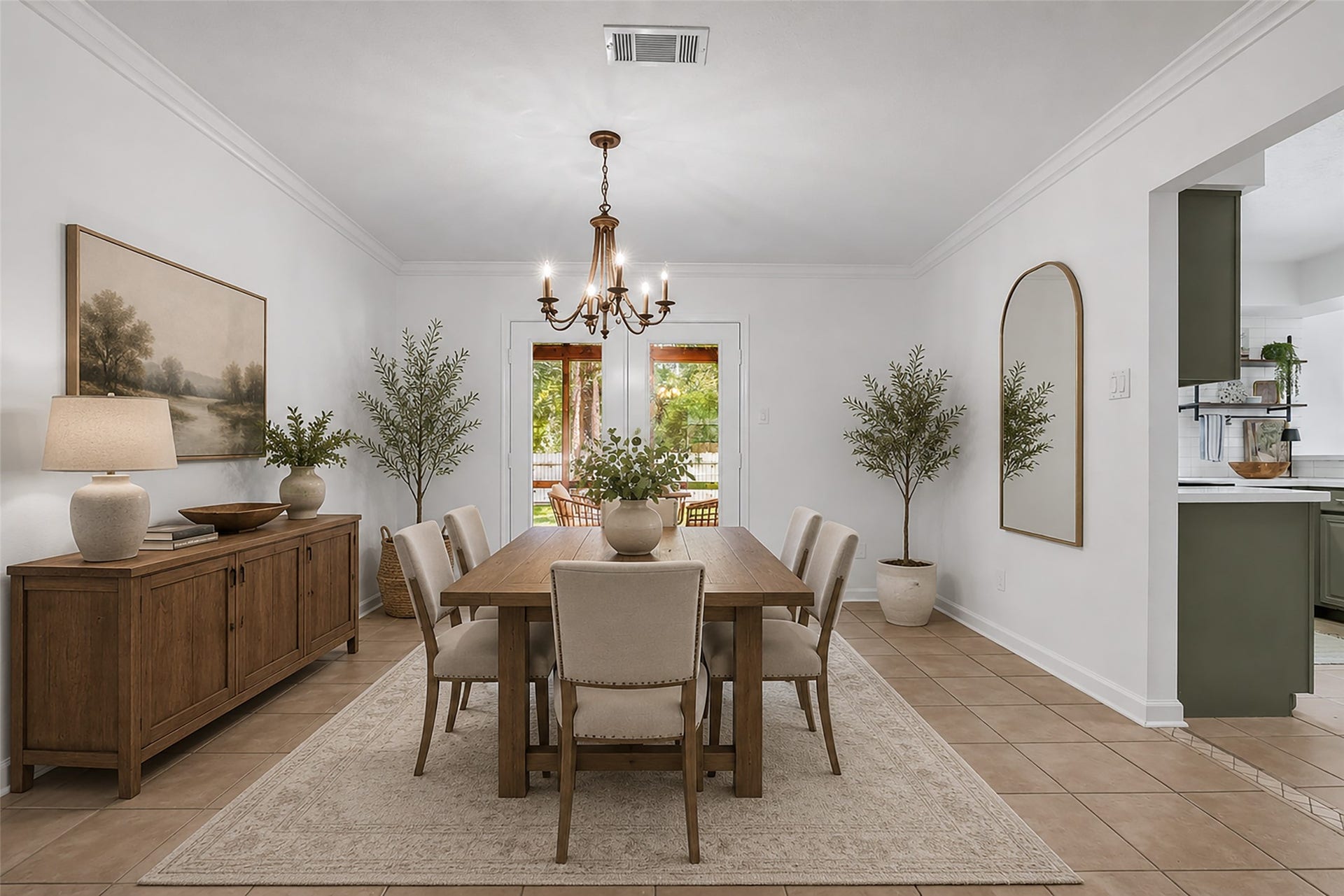 Dining Room Virtually Staged